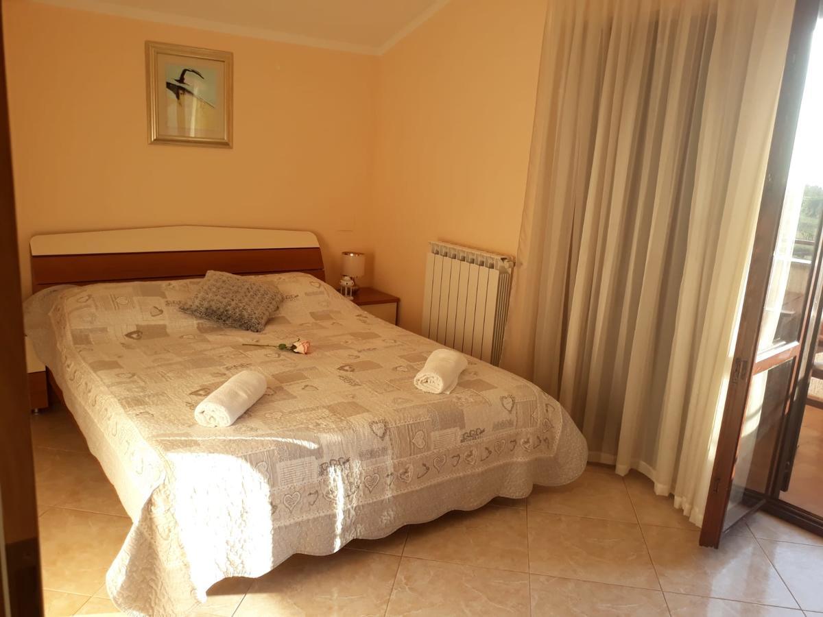 Apartments Jasna Умаг Екстериор снимка