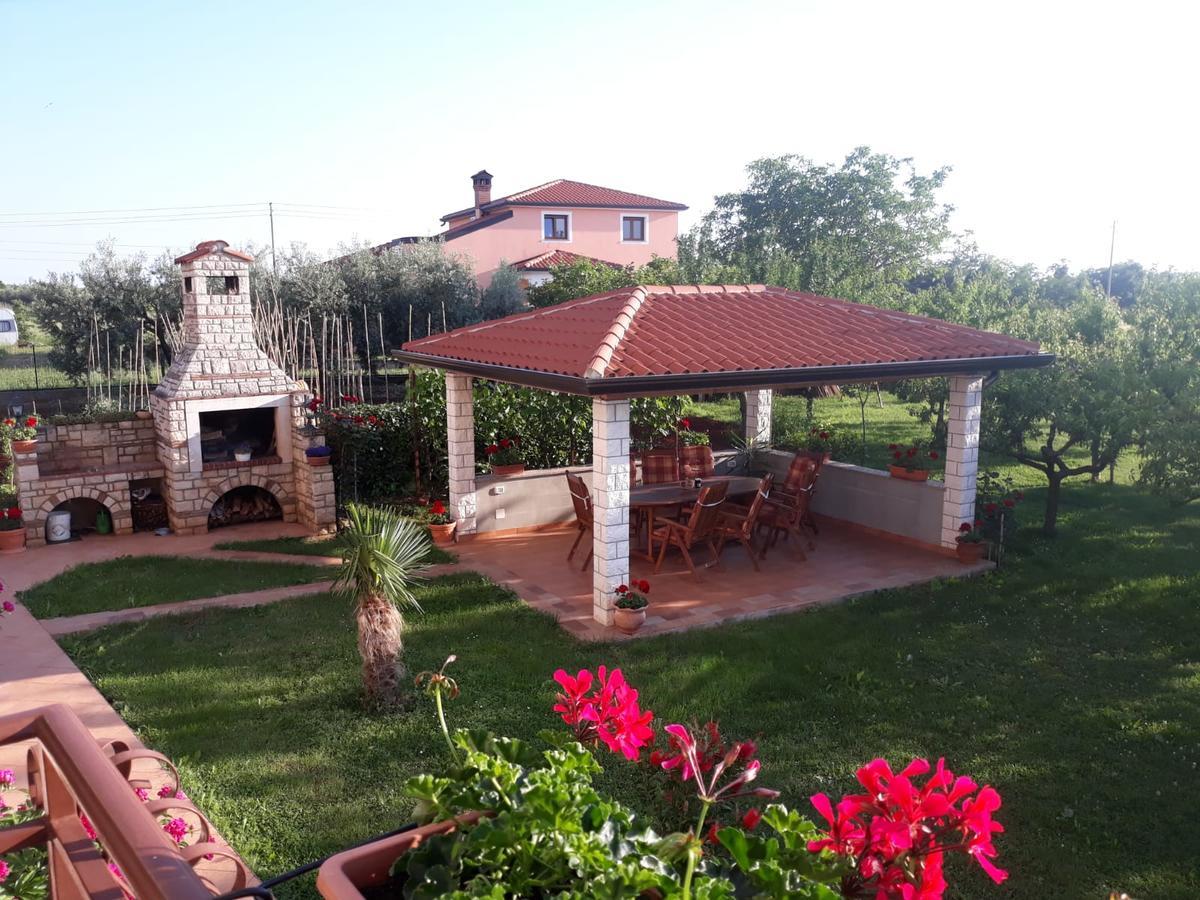 Apartments Jasna Умаг Екстериор снимка